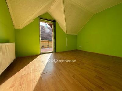 Eladó családi ház Ságvár