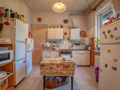 Eladó családi ház Budapest