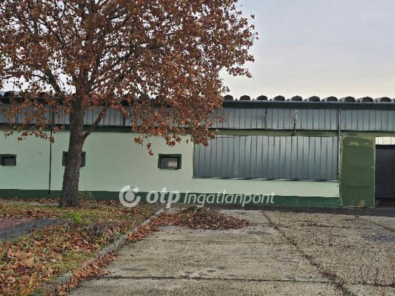 Eladó ipari terület Debrecen