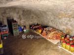Eladó utcai bejáratú üzlethelység Pásztó