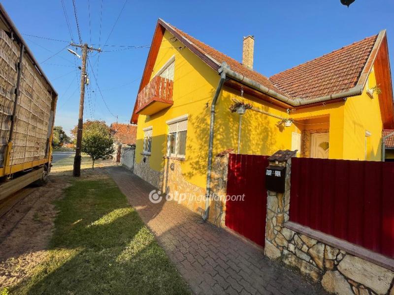 Eladó családi ház Kiskunmajsa