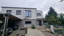 Eladó családi ház Pécs