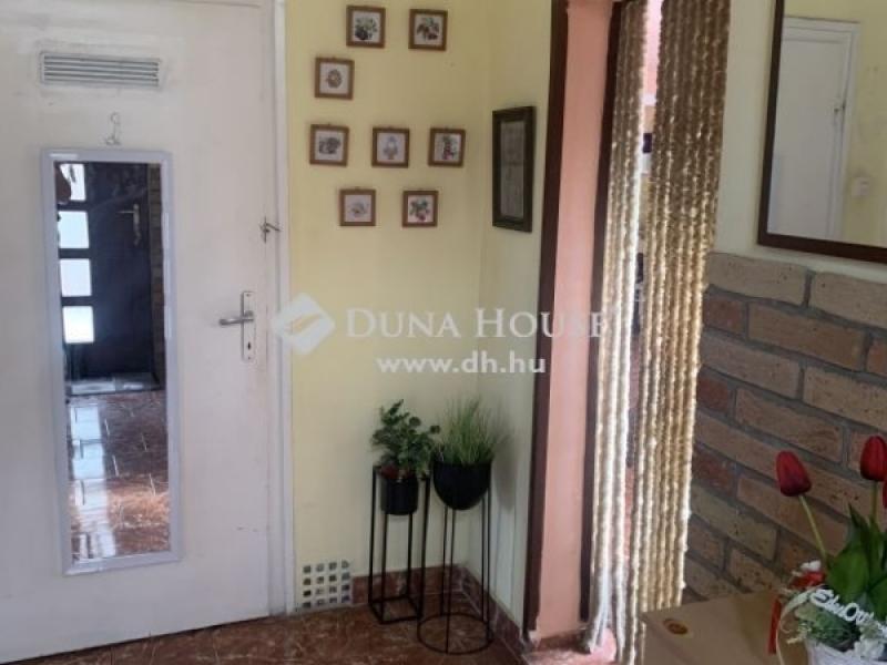 Eladó családi ház Tolna