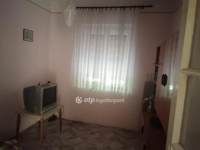 Eladó családi ház - 5200 Törökszentmiklós