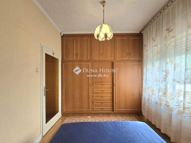 Eladó családi ház Budapest