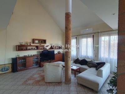 Eladó családi ház Budapest