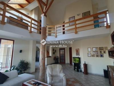Eladó családi ház Budapest