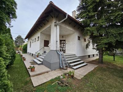 Eladó ikerház Budapest