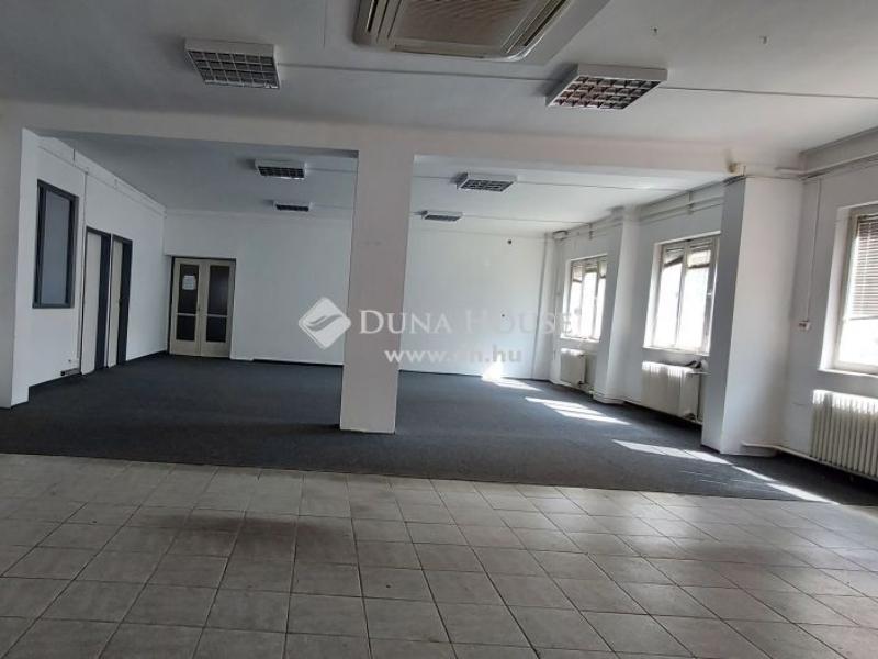 Eladó egyéb ipari ingatlan Debrecen
