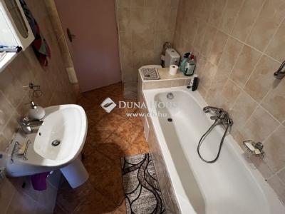 Eladó családi ház Budapest