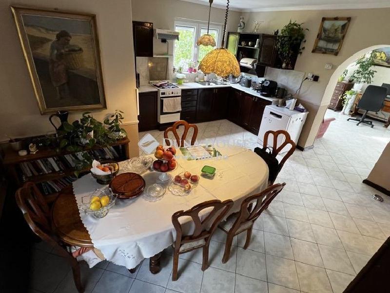 Eladó családi ház Budapest