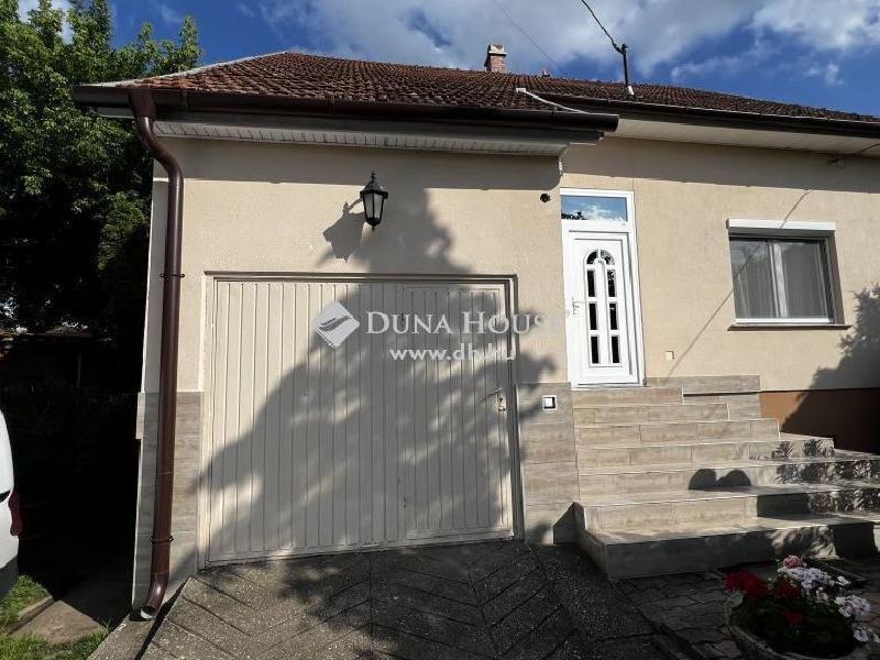 Eladó családi ház Budapest