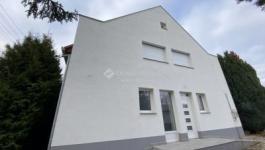 Eladó családi ház Pécs