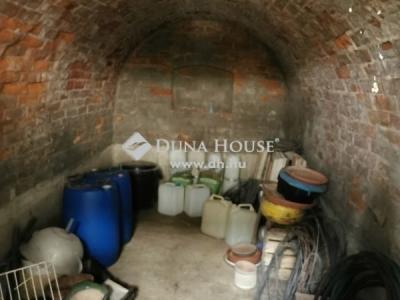 Eladó családi ház Esztergom