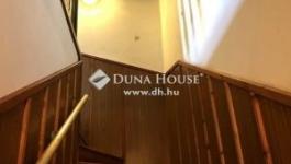 Eladó családi ház Esztergom