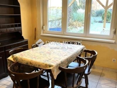 Eladó családi ház Esztergom