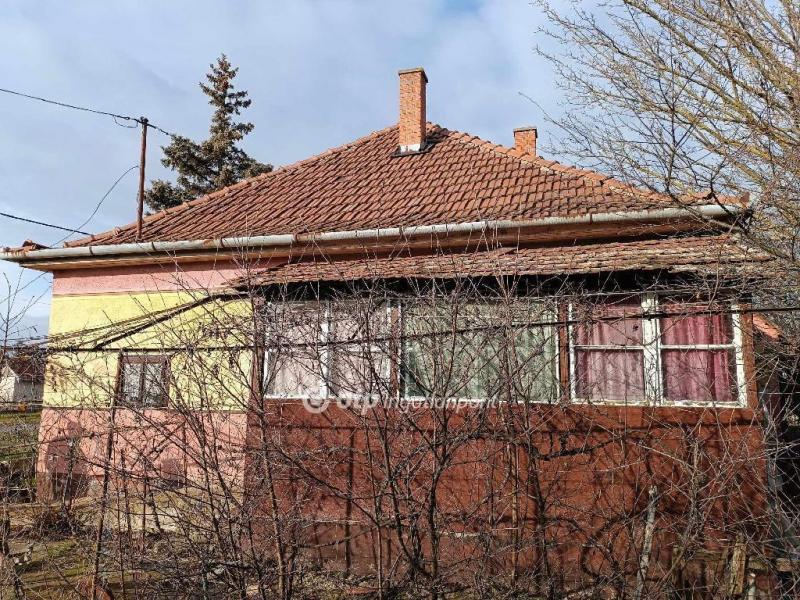 Eladó családi ház Komádi