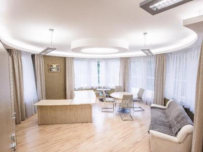 Eladó családi ház Budapest