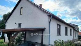 Eladó családi ház Mikepércs