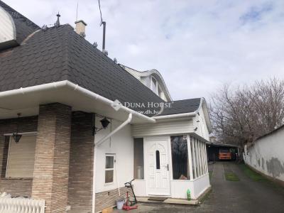 Eladó családi ház Fót