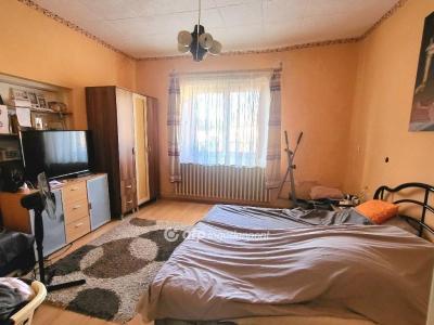 Eladó családi ház Mikepércs