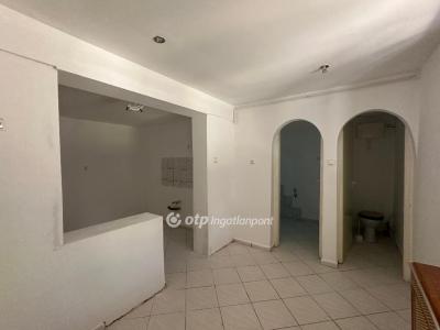 Eladó családi ház Szentes