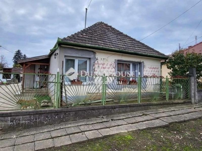 Eladó családi ház Rád