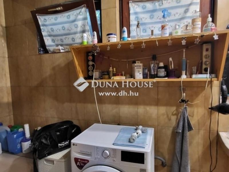 Eladó családi ház Budapest