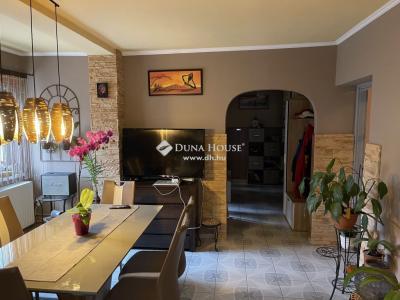 Eladó családi ház Budapest