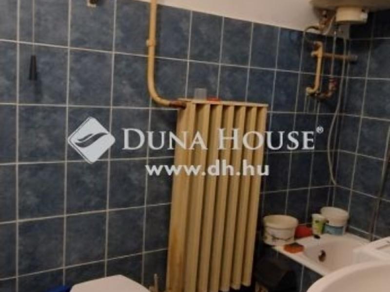 Eladó családi ház Tápiószecső