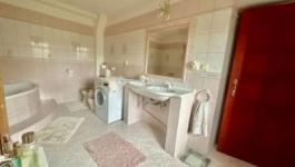 Eladó kastély Pécs