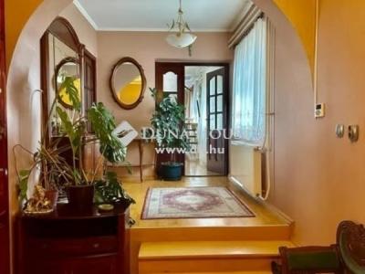 Eladó kastély Pécs