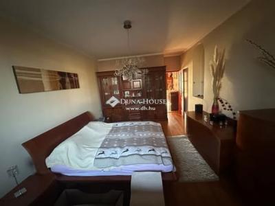 Eladó kastély Pécs