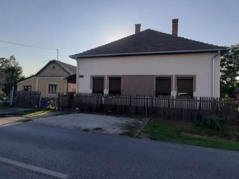 Eladó ház Csanytelek