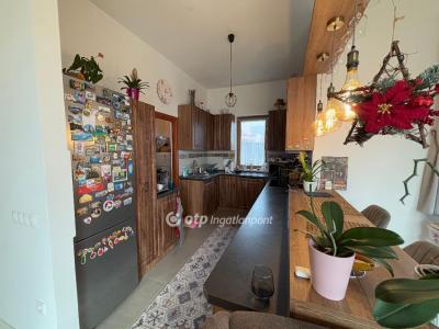 Eladó családi ház Piliscsaba