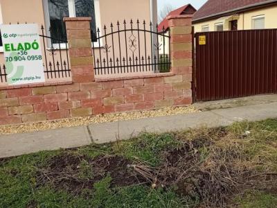 Eladó családi ház - 4200 Hajdúszoboszló