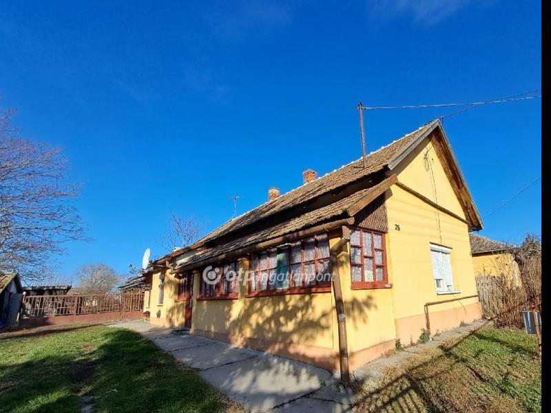 Eladó családi ház Abádszalók