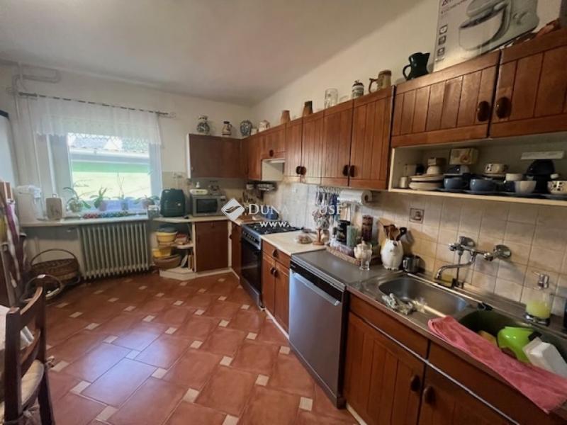 Eladó családi ház Harkány