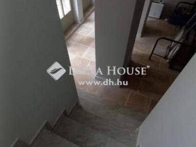 Eladó családi ház Pécs