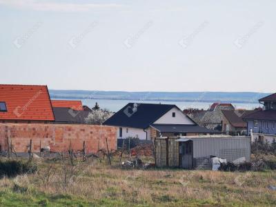 Eladó lakóövezeti telek Alsóörs