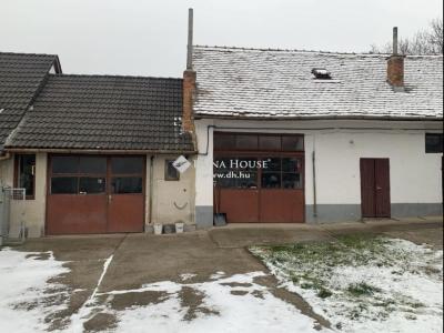Eladó családi ház Pécs