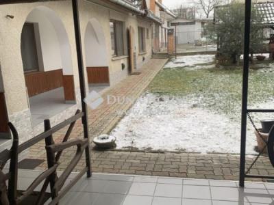 Eladó családi ház Pécs