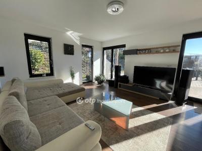 Eladó családi ház Pécs