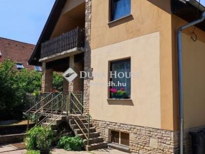 Eladó családi ház Budapest