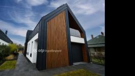 Eladó családi ház Velence