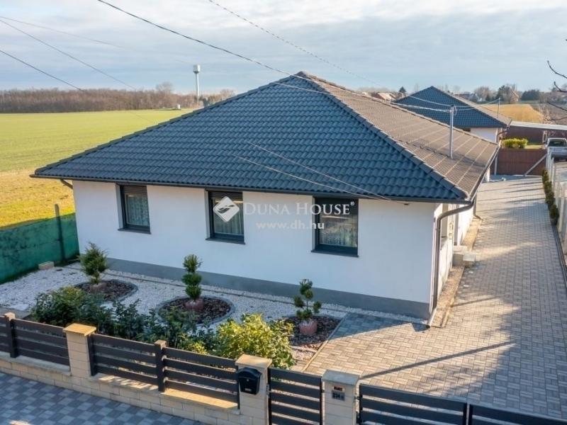 Eladó ikerház Majosháza