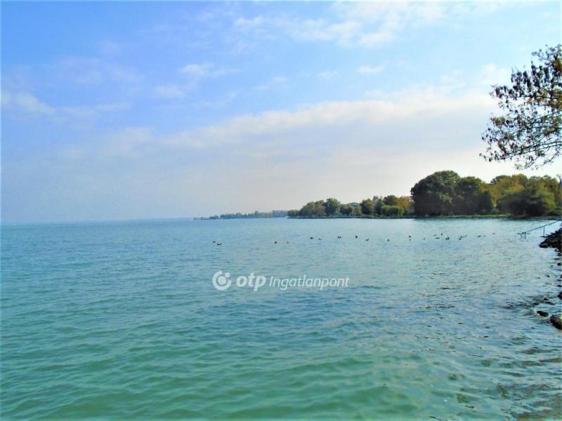 Eladó lakás Siófok