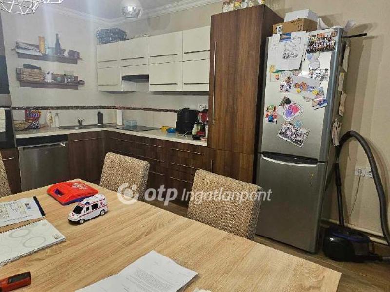 Eladó családi ház Jászberény