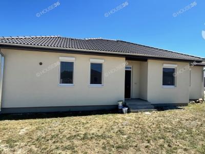 Eladó családi ház Kecskemét