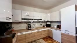 Eladó családi ház Óbánya